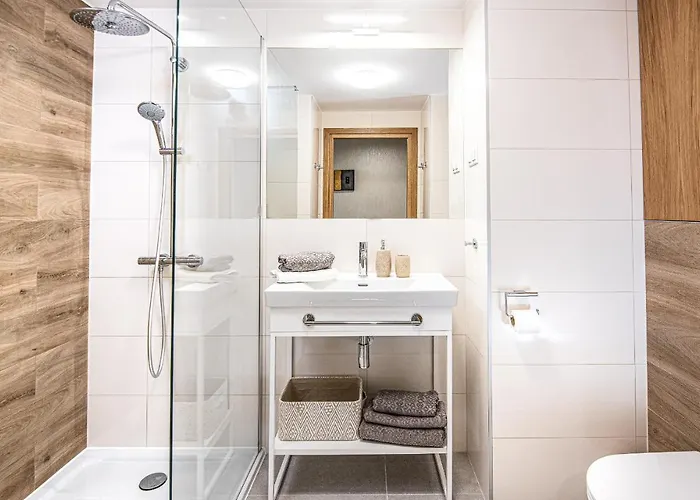 Seaside Parking W Cenie Apartament *