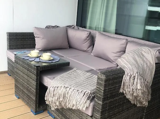 Seaside Parking W Cenie Kołobrzeg